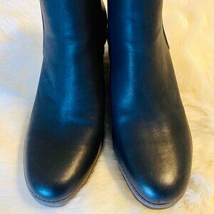 Dr. Scholl's Chloe Wedge Bootie size 10